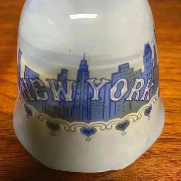 Vintage New York City bell. - Picture 2 of 8